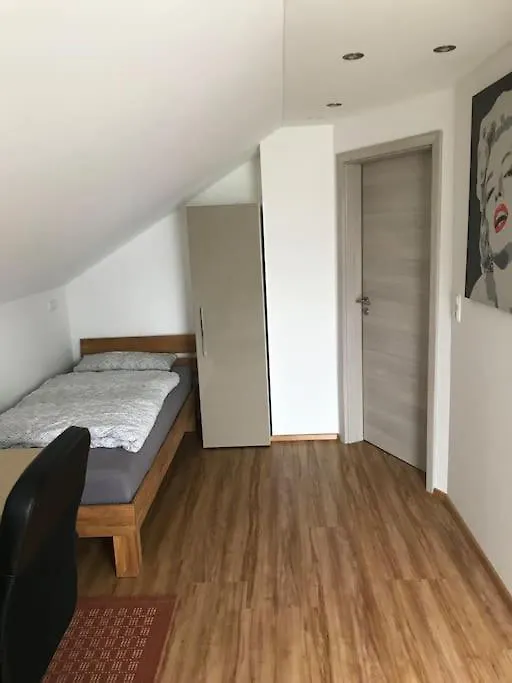 Apartment Ferienwohnung In Wiesent-Gerne Handwerker/Monteure Germany